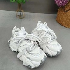 여성 키높이 신발 통굽 다양하게코디하는 키작녀 운동화