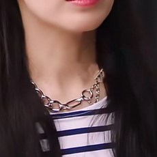 송혜교체인목걸이