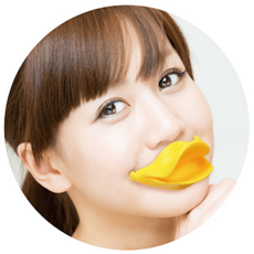 [일본직수입] 입꼬리올리는기구 입꼬리올리기 스마일 트레이닝 웃음 입술 입매 뷰티메이커