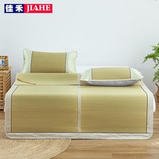 72fcb3aeacde0e7b7d8fca8729a8e936cc4f5be4b406c320e6c1e91d5b2d.jpg