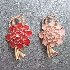 이플린카네이션브로치