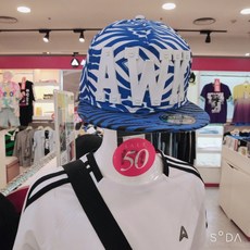 62bf38660d53a3e5d3095a35a2b8280638c303d34a79ccd290e681eaac83.jpg