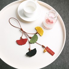 Jan.30 207번 자동차 걸이 행운의 나뭇잎 럭셔리 크리에이터 차안 사이드 미러 펜던트 아이덴티티 장식 여성Z, 은행 잎