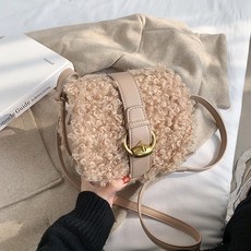 클럽대디레포츠 숄더크로스백 숄더겸크로스백 가방 여성 겨울 가을 한 미니 탬버린백 스타일리쉬 보아털 숄더백 심플 소프트