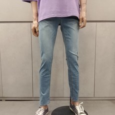 2a3d81e498e84df55eec25ada71c6cdc687a681942432f2777e2f1a0b4c2.jpg
