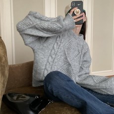 우아글로벌 라운드넥 피셔맨 케이블 꽈배기 여성 니트 스웨터