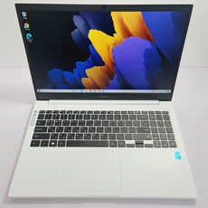 634b0c477fd5571be0a6206d58129e8360d66bb848e7c2a83c609656a2f3.jpg