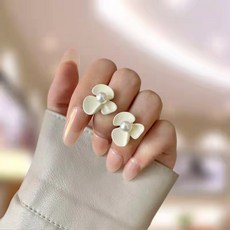 크림진주귀걸이