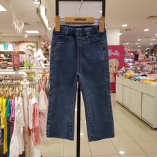 defc690e1701411c058e5a0db5951851a037a80dd762a55c457c7687e822.jpg