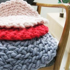 손뜨개방석사각