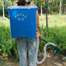 비료추비주는기구