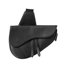 디올남자크로스백