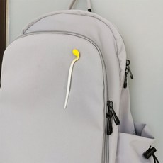 콩나물브로치
