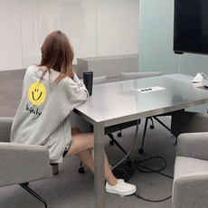 핑크닷 248 스마일 맨투맨. 카인들리 루즈핏 롱트임맨투맨. 박스 쭈리티 맨투맨