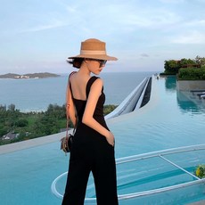 어깨프릴점프수트