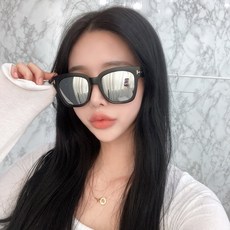 VANANA2 오버사이즈 사각 뿔테 선글라스