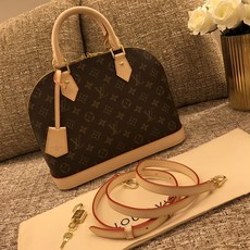 dde23e7b26b8ac160dc7cb4354087bb587529abb60a406b8fbeee6548e0c.jpg