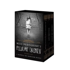 Miss Peregrine Trilogy: Miss Peregrine's Home for Peculiar Children / Hollow City / Library of Souls, Quirk Books