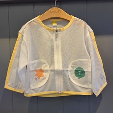 모이몰른 (NC광명점) 클립벌룬다트메쉬점퍼 M232JMF10P 냉방이 강한 실내나 야외에서 착용하기좋은 메쉬 점퍼 입니다.