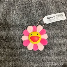 카이카이키키브로치