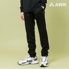 8ce9ba77793e87311bba1248b05cb964eba100df21f9d5a4784cec9ba204.jpg
