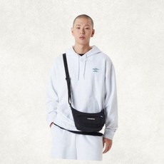 엄브로 남녀공용 클래식 미니 포켓 호보백 UQ123CBG11BLK 369957, FREE, 블랙, 1개