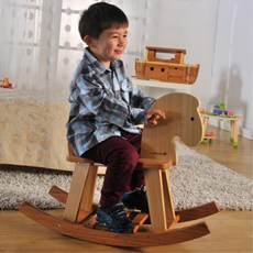 유아용원목목마