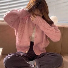 꽈배기 라운드 도톰 숏 니트 가디건 연핑크 퍼플 브라운