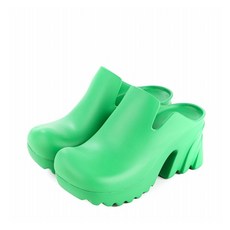 보테가베네타뮬