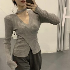 니트 여성 가을 스타일리쉬 감각 숏 매너 풀오버 목걸이 브이넥