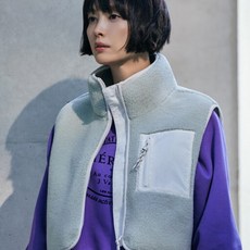 탑텐 23 FW 여성 에코 쉘파 하이넥 크롭 집업 베스트