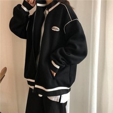 f9d960553627b5e0bd9c0a030fe2aeb987f7695d9e515c3cc3c3f6aade81.jpg