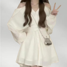 오프숄더 디자인 여름용 블라우스 숏팬츠 내장 원피스세트