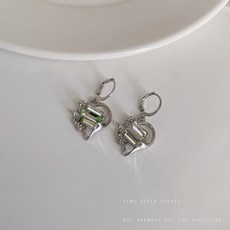 바이런에메랄드귀걸이