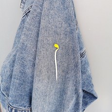 콩나물브로치