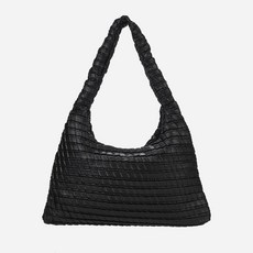 콰니 Textured Hobo Bag Black