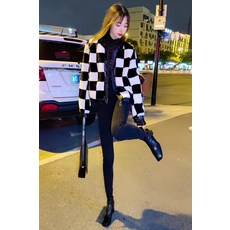 93d129635848b62671ae1d40a214203cd7440d8ca890cad3fdef70b140ae.jpg