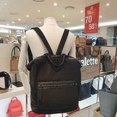 ef3ab2988615bfb7fd850a1df447998b297be9d5e4905404ba54f7328879.jpg