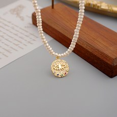 납작진주목걸이