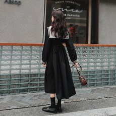 c834110995a05594f3cf62ce2e9f02d351a5e1facfd2732366818cbac0f0.jpg