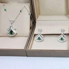 루비천연원석귀걸이