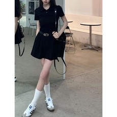 키작녀원피스 여름 블랙 자기 재배 및 슬림 기질 순수한 바람 폴로 칼라 드레스 여성 틈새 디자인 감각 라인 스커트