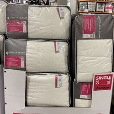 a7e54a2e9919b74f4d41a1e6e21b6a3e9165b4dc67f7577ed1b10327db20.jpg