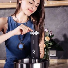 7176c9bf0a9936224a7429b919c16a313c8fff0643c74bb590e0bb3bcd1e.jpg