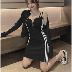 a05546a010ba64528076cad45afa5c56e0558966747101898234cc4c4ba8.png