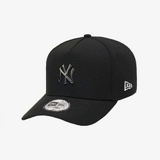 뉴에라 AK수원점 뉴에라 공용 K프레임 MLB 메탈 뱃지 뉴욕 양키스 볼캡 블랙 12718136