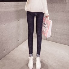 937b7db84613cfc06cf3a3f2c905893cd7a5eeb51c8dca4ff29e593ad505.jpg