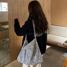 놀아주는여자 한선화 에코백 꽃무늬 숄더백 천 봄