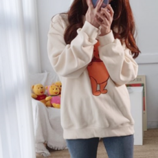 (국내생산/배송) 썸위드유 디즈니 정품 양기모 루즈핏 푸우 프린팅 맨투맨