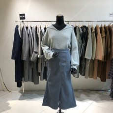 보브 브이넥 세일러 니트
